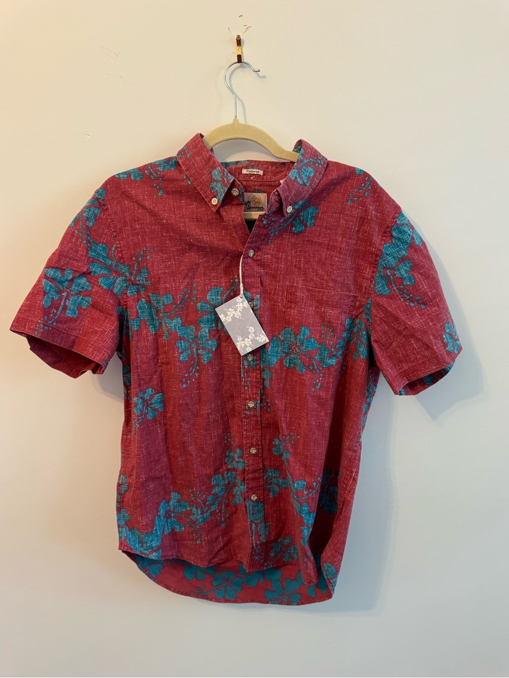 reyn spooner Red Short-Sleeve Button-Down with Teal Floral Print